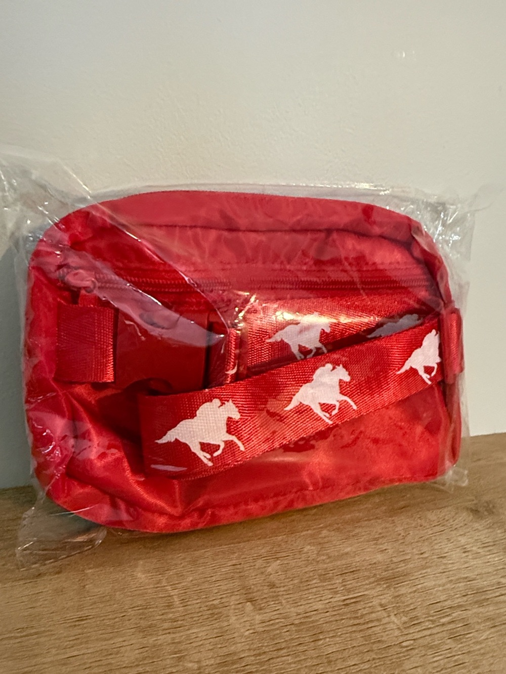 Saratoga Race Course Red Belt Bag - Picture 2 of 7